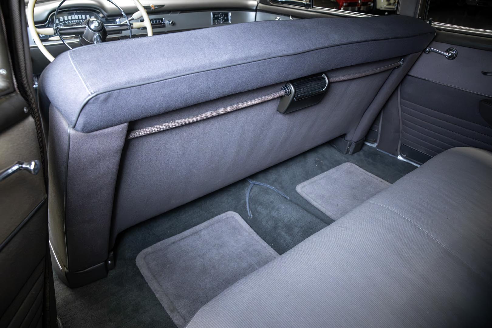 1950 Cadillac Series 62 — thumbnail 16 of 29