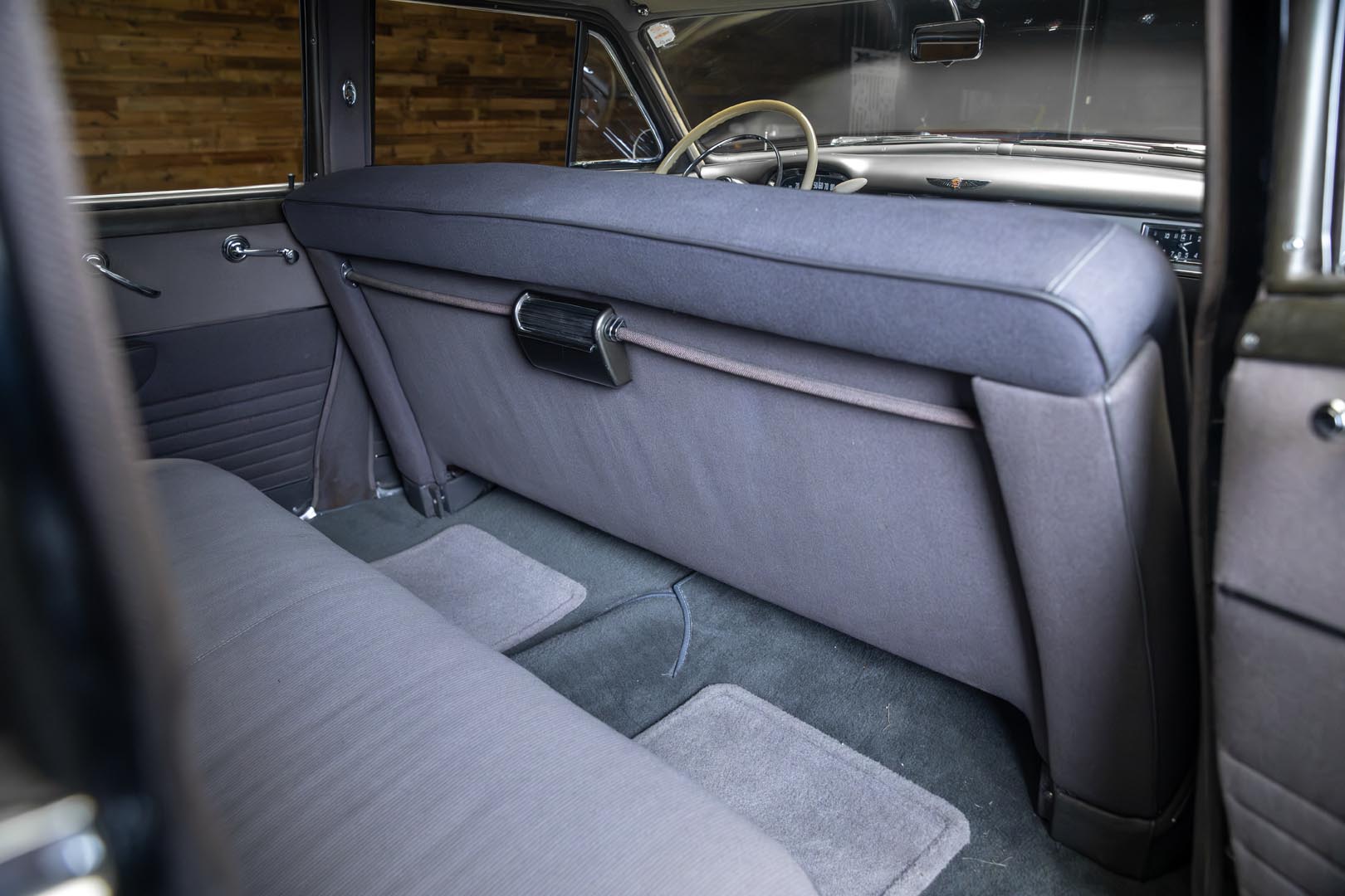 1950 Cadillac Series 62 — thumbnail 23 of 29