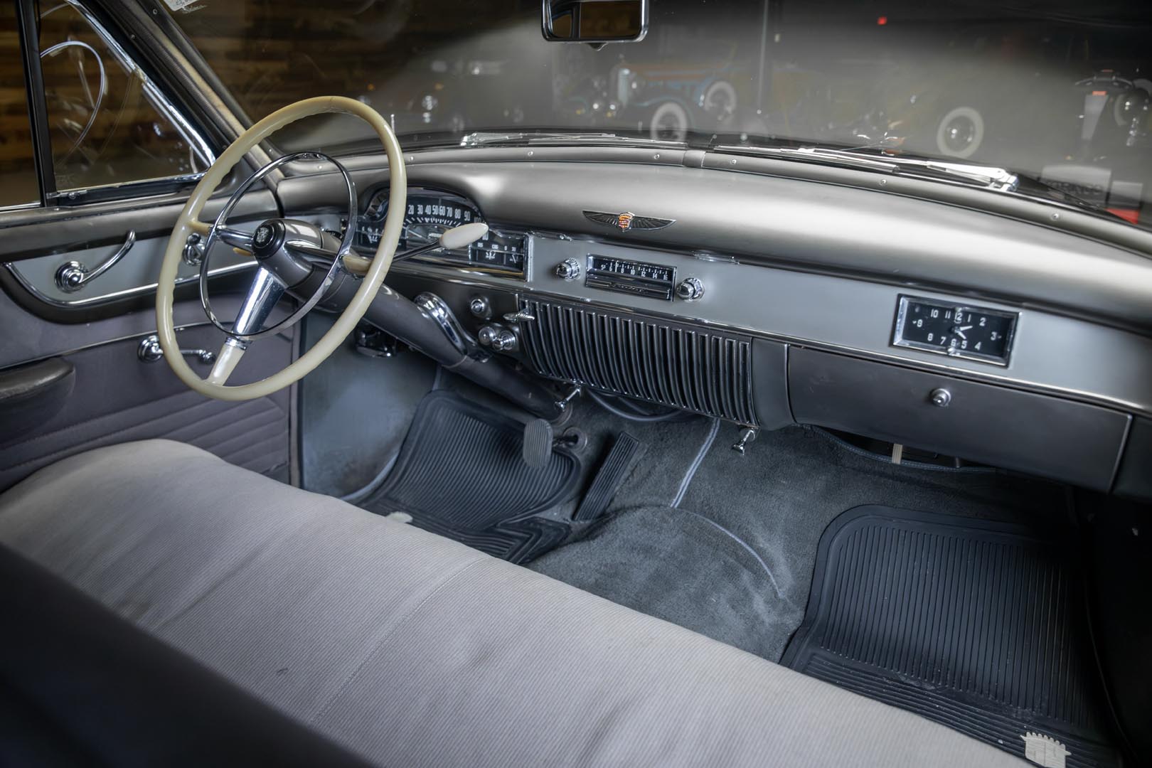 1950 Cadillac Series 62 — thumbnail 24 of 29