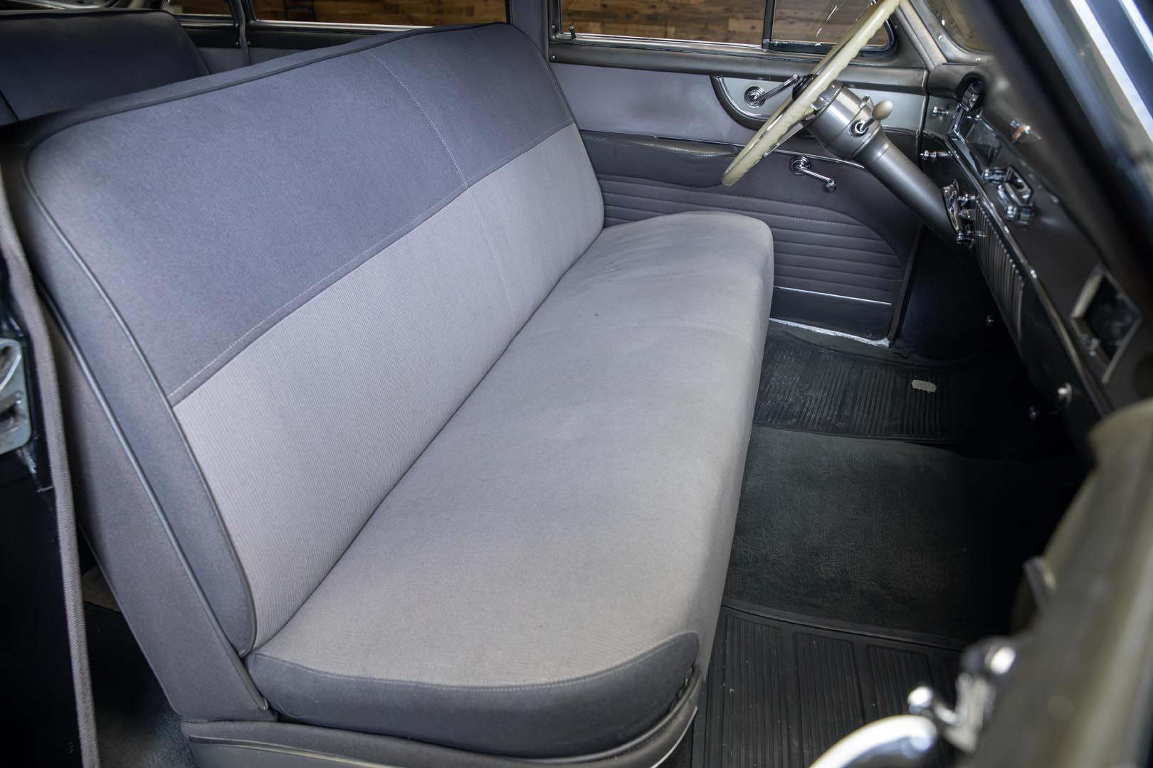 1950 Cadillac Series 62 — thumbnail 28 of 29
