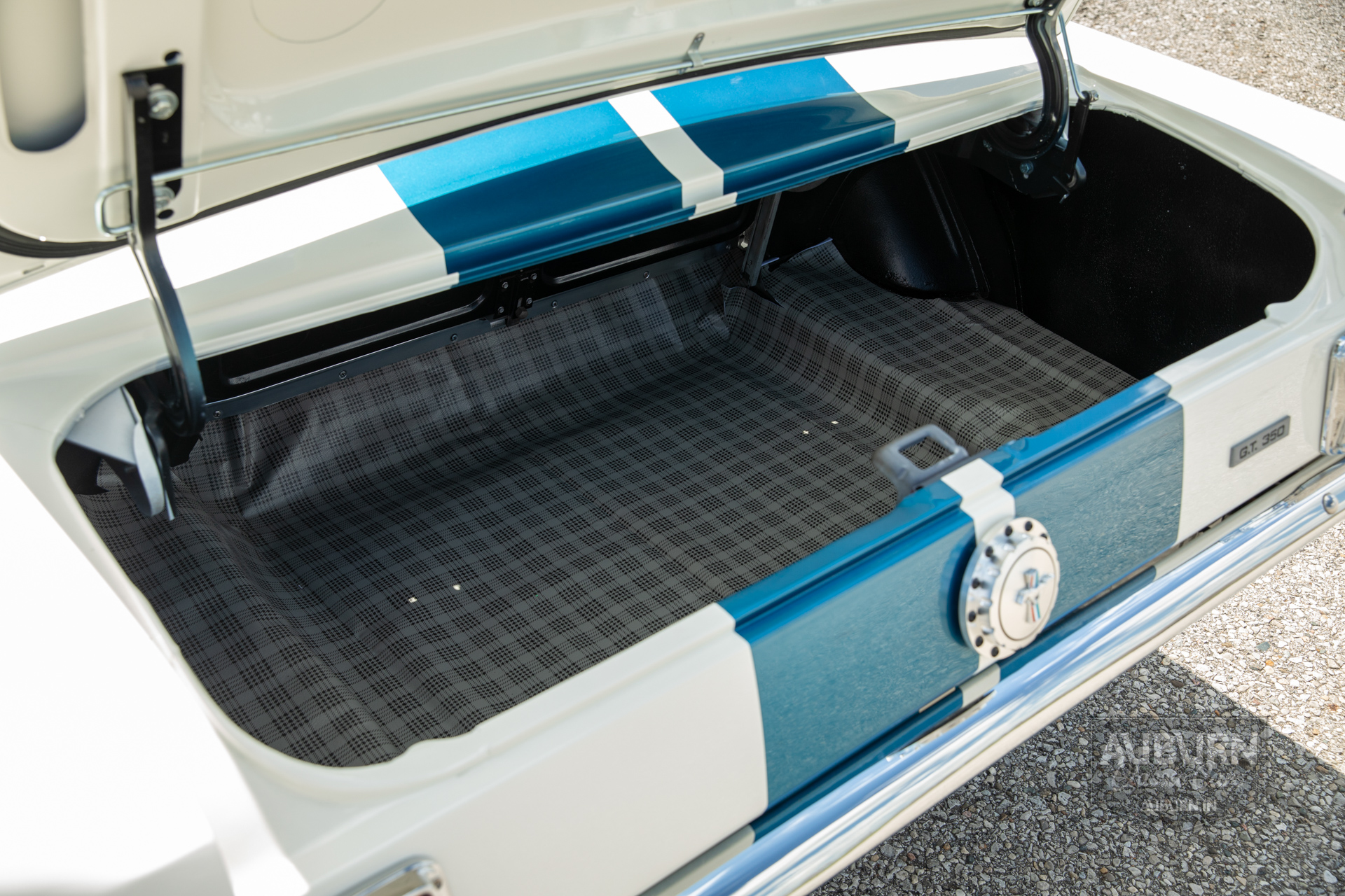 1966 Ford Mustang Shelby GT350 Replica — thumbnail 31 of 41