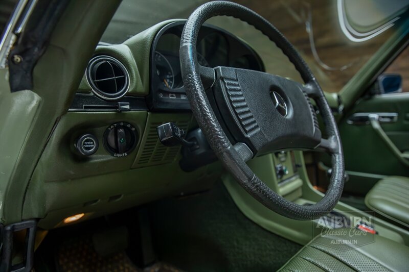 1974 Mercedes-Benz 450SL — thumbnail 27 of 41