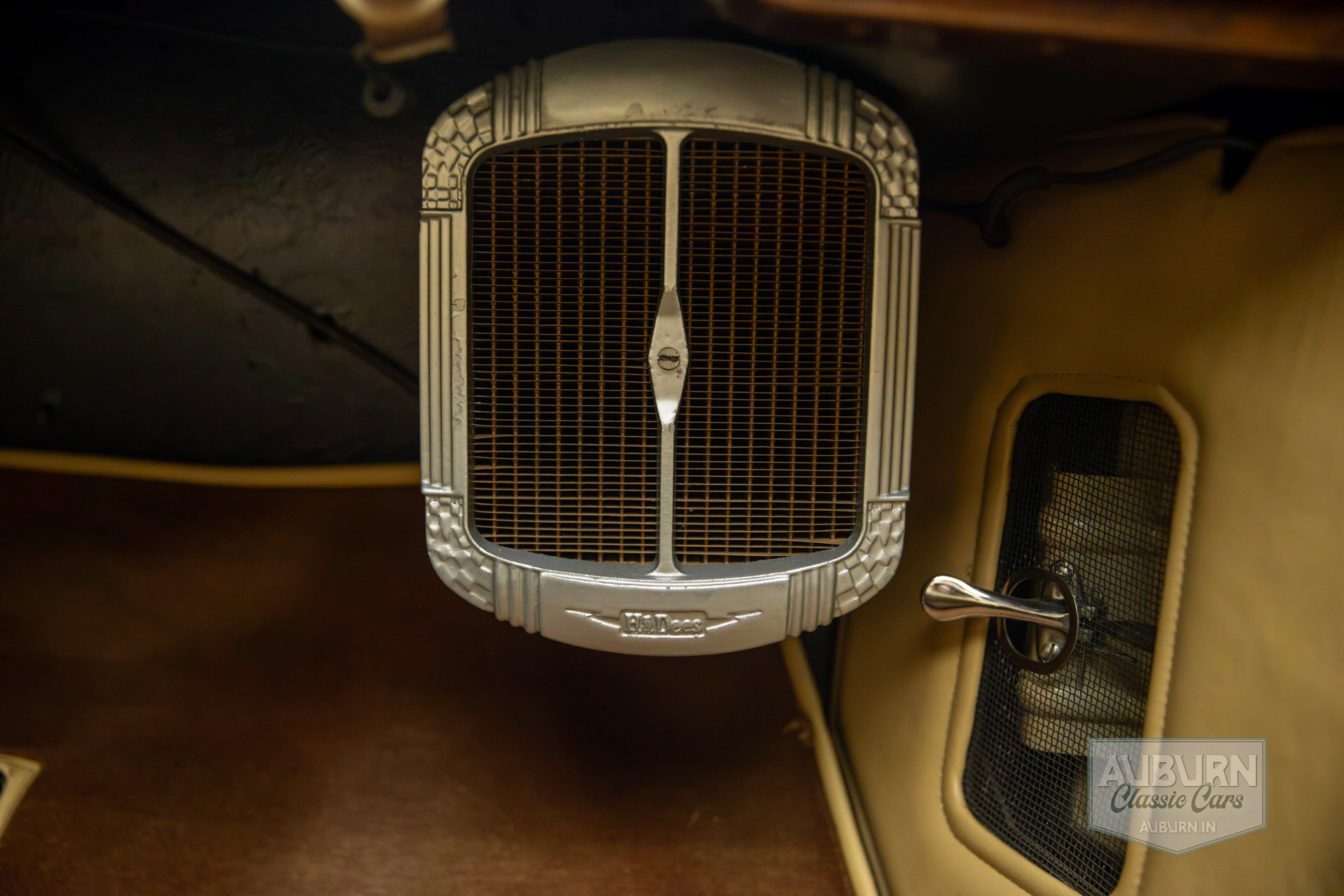 1934 Packard 1104 Super Eight Coupe Roadster — thumbnail 19 of 31