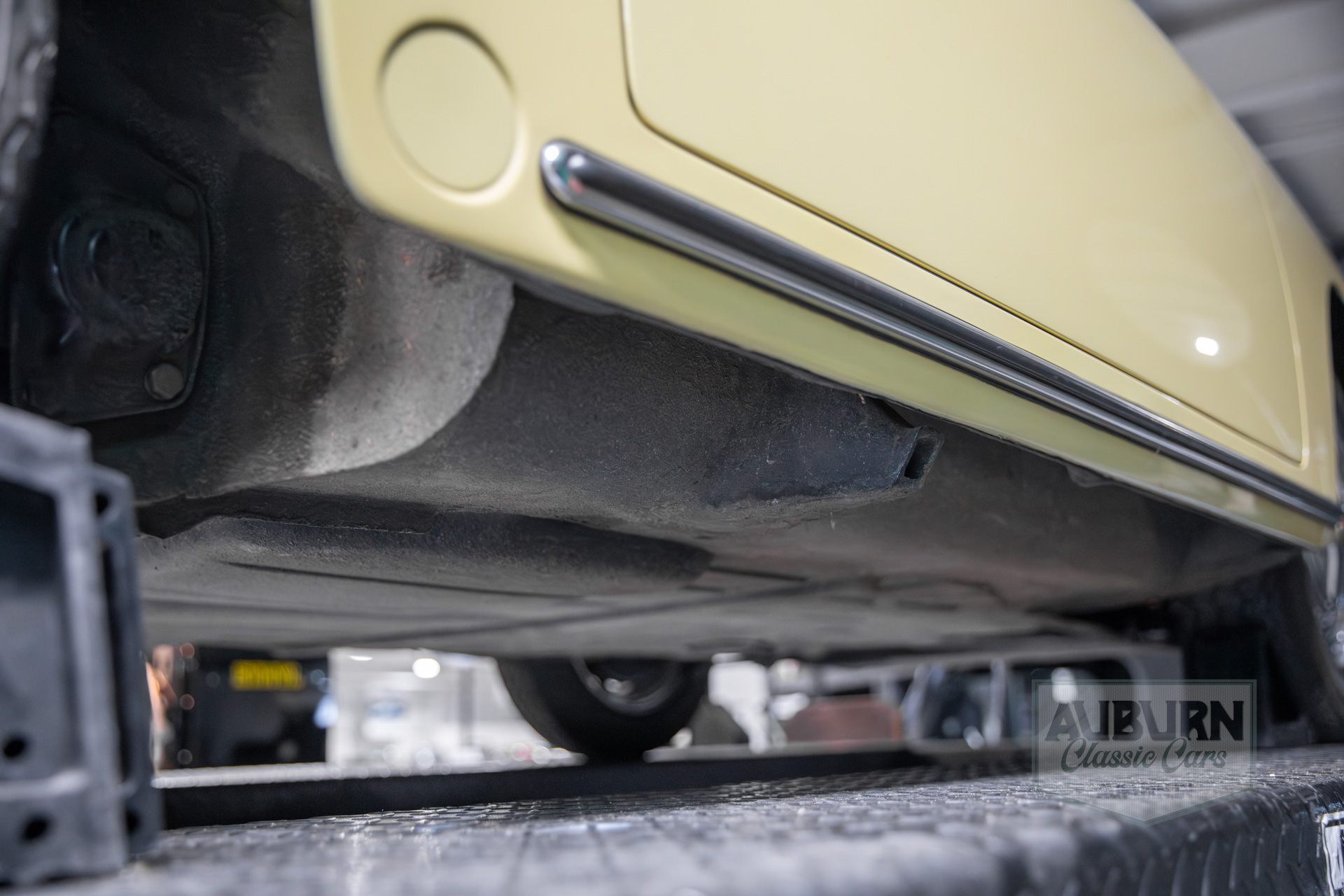 1965 Porsche 356C — thumbnail 16 of 36