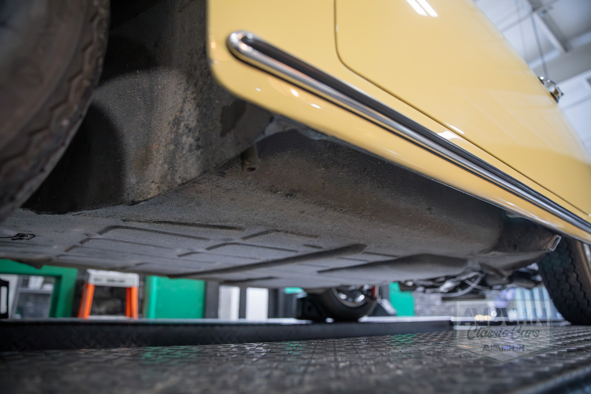 1965 Porsche 356C — thumbnail 21 of 36