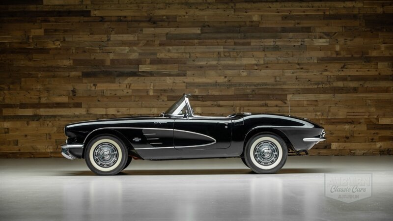 1961 Chevrolet Corvette Fuelie — thumbnail 2 of 41