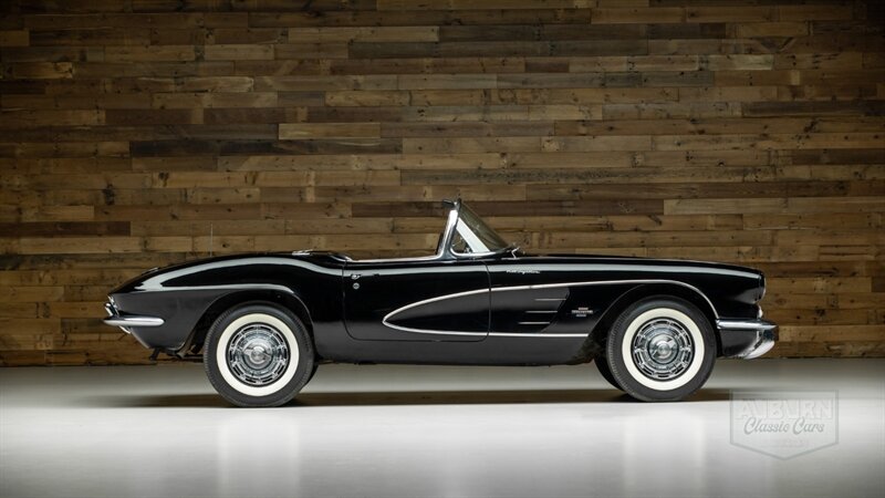1961 Chevrolet Corvette Fuelie — thumbnail 6 of 41