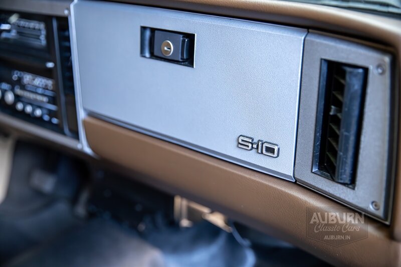 1984 Chevrolet S-10 — thumbnail 25 of 41