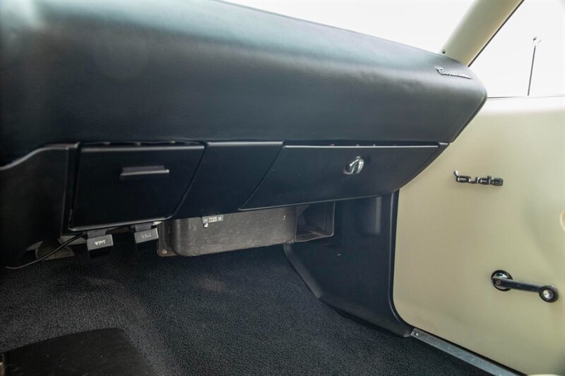 1970 Plymouth AAR Cuda — thumbnail 17 of 37