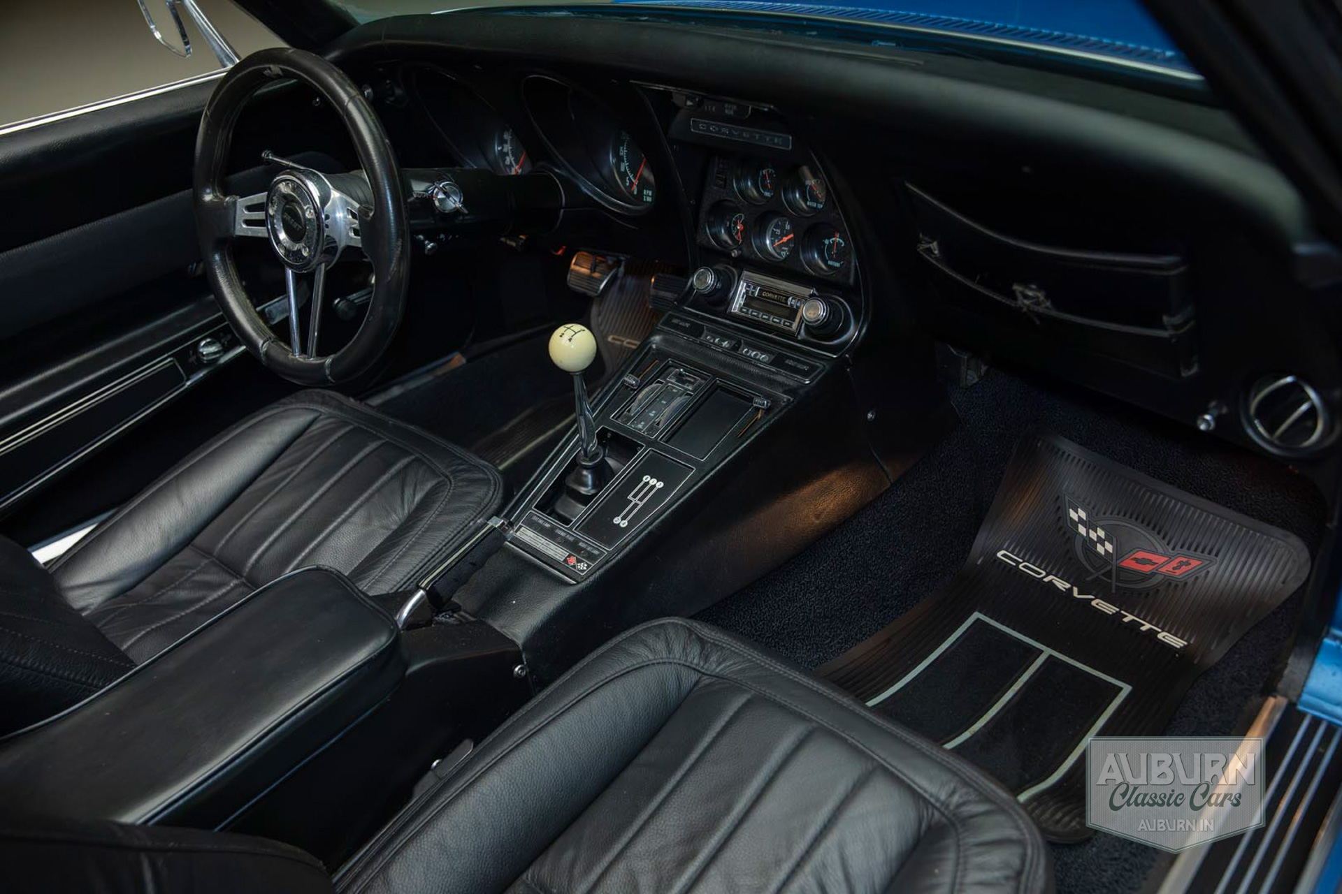 1969 Chevrolet Corvette 427 — thumbnail 18 of 33