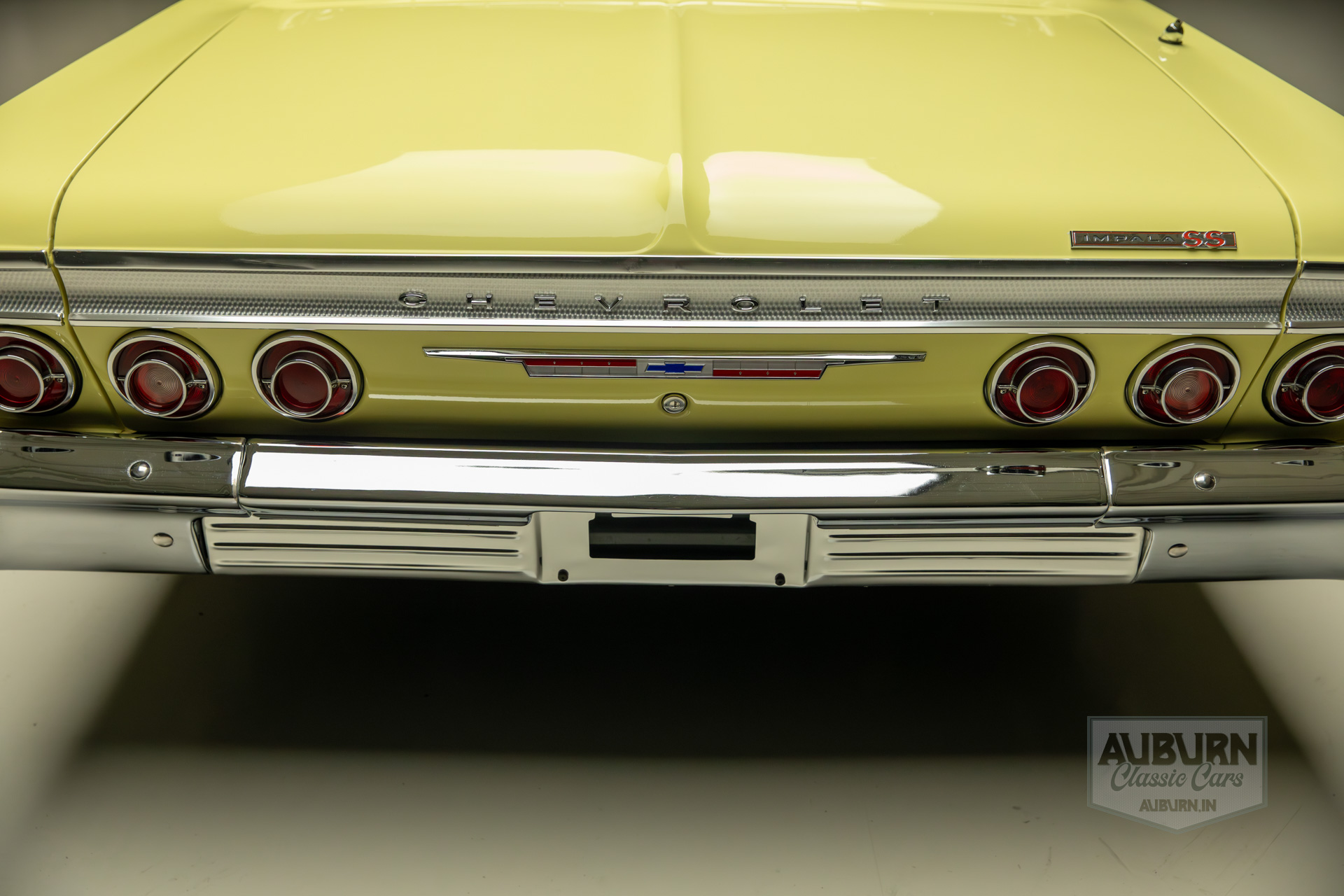 1964 Chevrolet Impala Super Sport Convertible — thumbnail 21 of 35