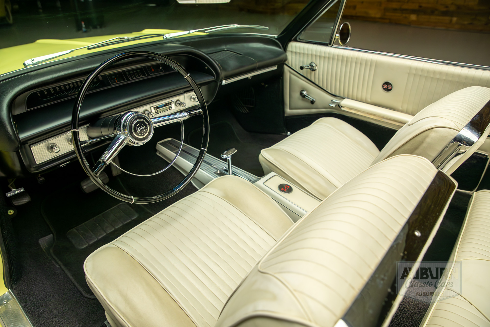 1964 Chevrolet Impala Super Sport Convertible — thumbnail 27 of 35