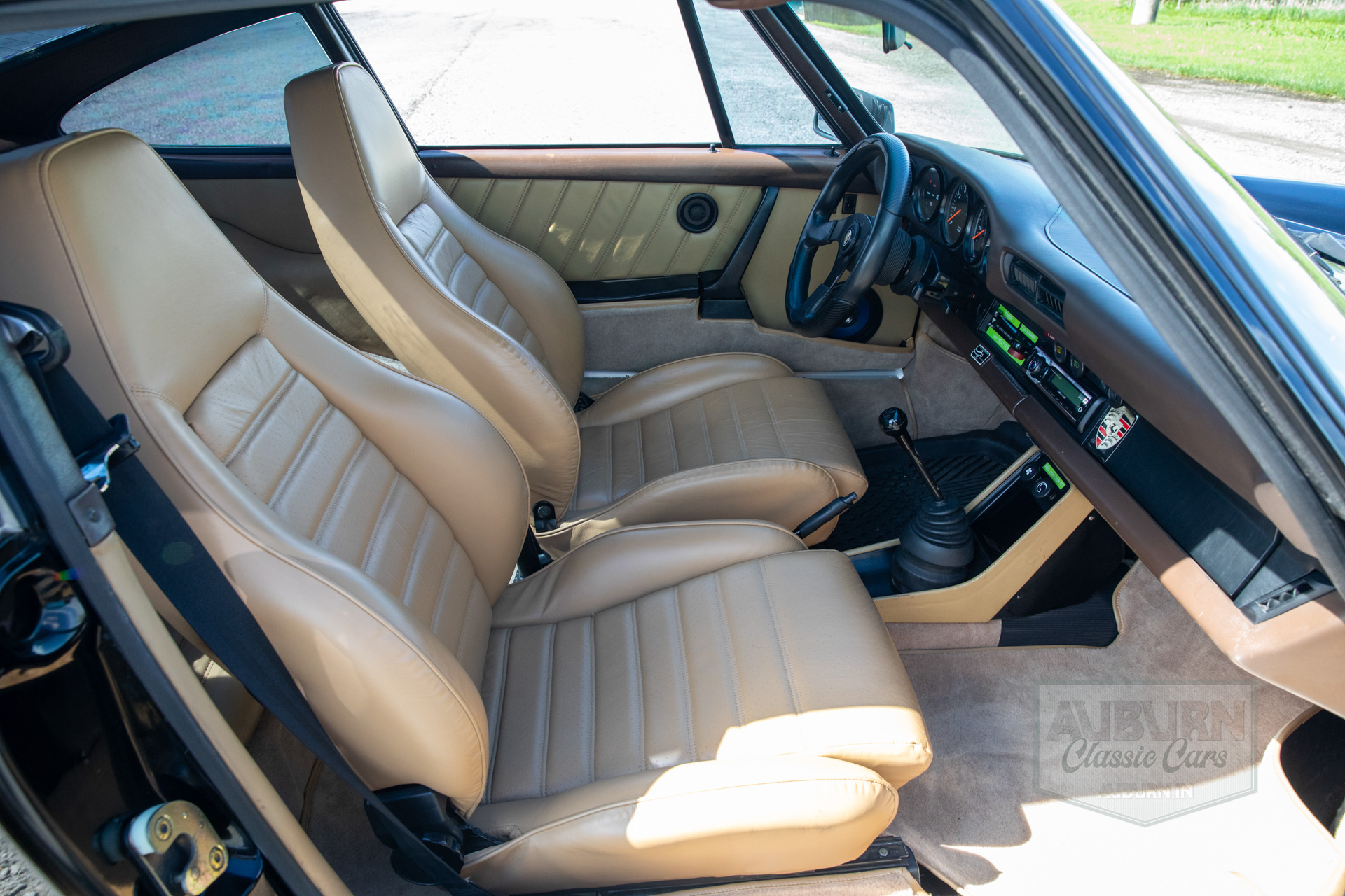 1982 Porsche 911SC — thumbnail 26 of 35