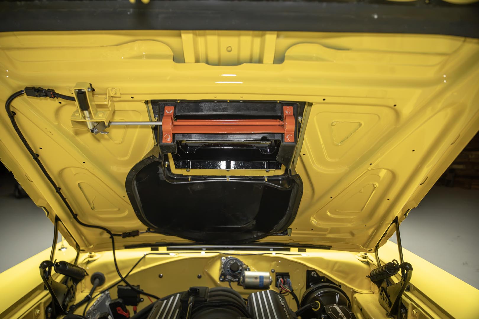1970 Plymouth Satellite Two-Door — thumbnail 17 of 33