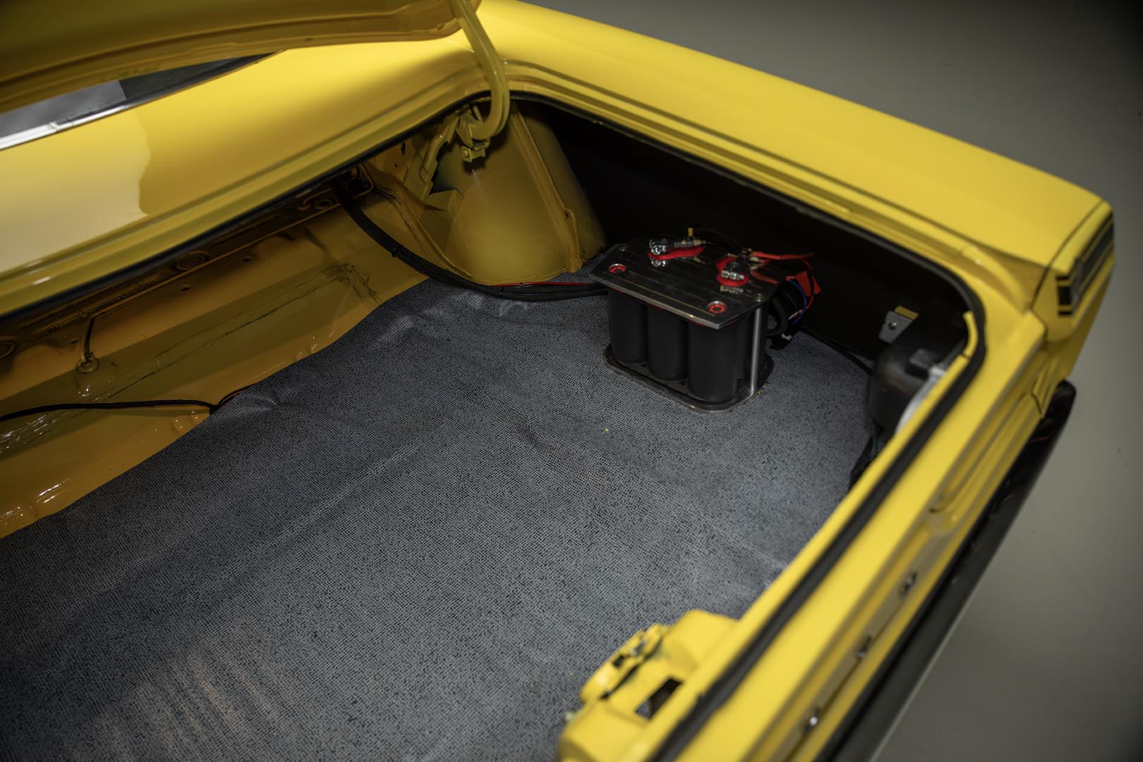 1970 Plymouth Satellite Two-Door — thumbnail 19 of 33