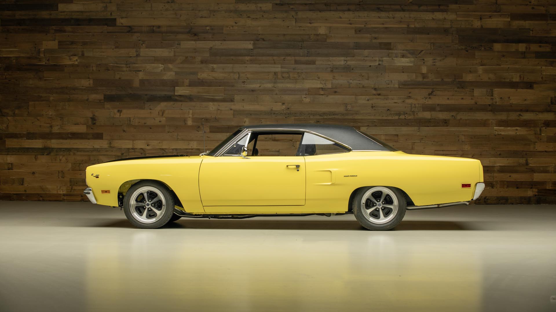 1970 Plymouth Satellite Two-Door — thumbnail 2 of 33