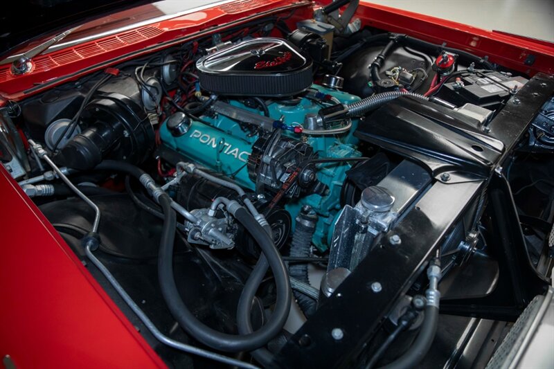 1959 Pontiac Bonneville 455 Fuelie Convertible — thumbnail 24 of 32