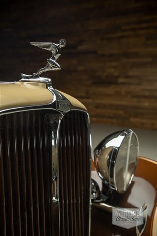 1932 Auburn 8-100A Coupe — thumbnail 34 of 52