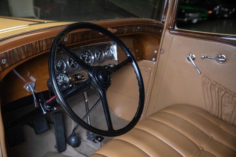 1932 Auburn 8-100A Coupe — thumbnail 42 of 52