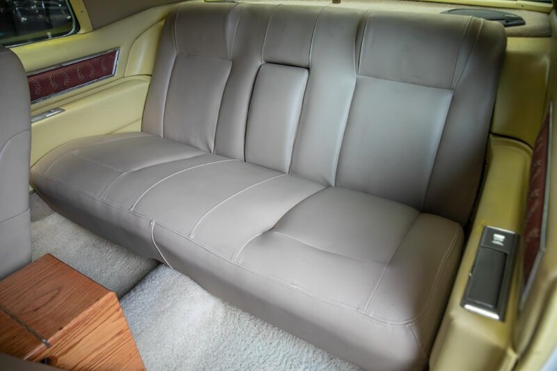 1971 Cadillac Coupe Deville — thumbnail 13 of 24