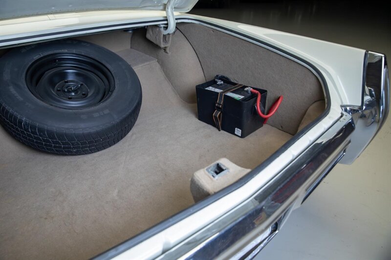 1971 Cadillac Coupe Deville — thumbnail 15 of 24