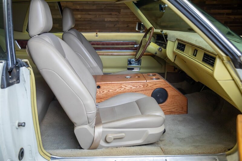 1971 Cadillac Coupe Deville — thumbnail 19 of 24