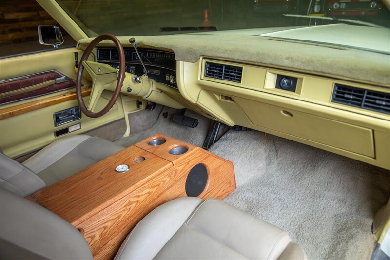 1971 Cadillac Coupe Deville — thumbnail 21 of 24