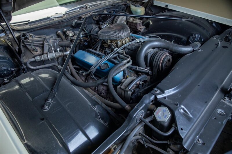 1971 Cadillac Coupe Deville — thumbnail 22 of 24