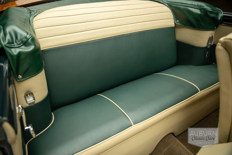 1949 Chrysler Town & Country Convertible — thumbnail 14 of 32