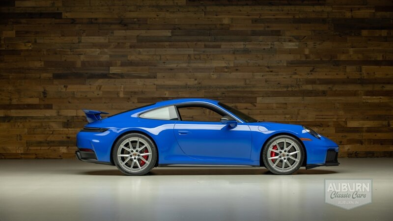 2026 Porsche 911 Carrera GTS — thumbnail 5 of 33