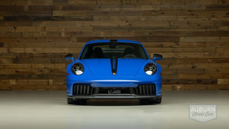 2026 Porsche 911 Carrera GTS — thumbnail 7 of 33
