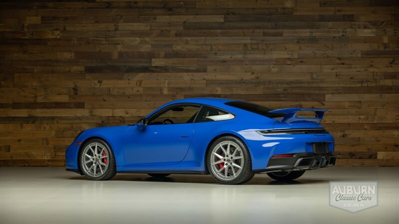 2026 Porsche 911 Carrera GTS — thumbnail 8 of 33