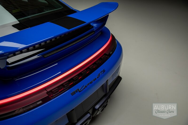 2026 Porsche 911 Carrera GTS — thumbnail 25 of 33