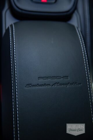 2026 Porsche 911 Carrera GTS — thumbnail 32 of 33