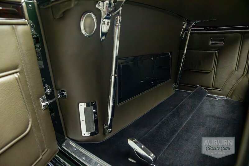 1932 Packard Twin Six Dual Cowl Sport Phaeton — thumbnail 26 of 48