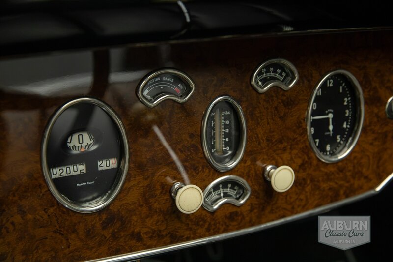 1931 Packard 840 Deluxe Eight Dual Cowl Sport Phaeton — thumbnail 25 of 47