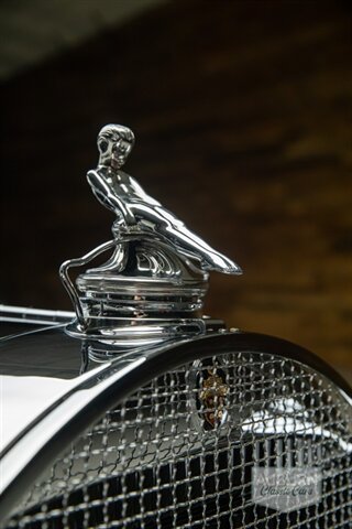 1931 Packard 840 Deluxe Eight Dual Cowl Sport Phaeton — thumbnail 40 of 47