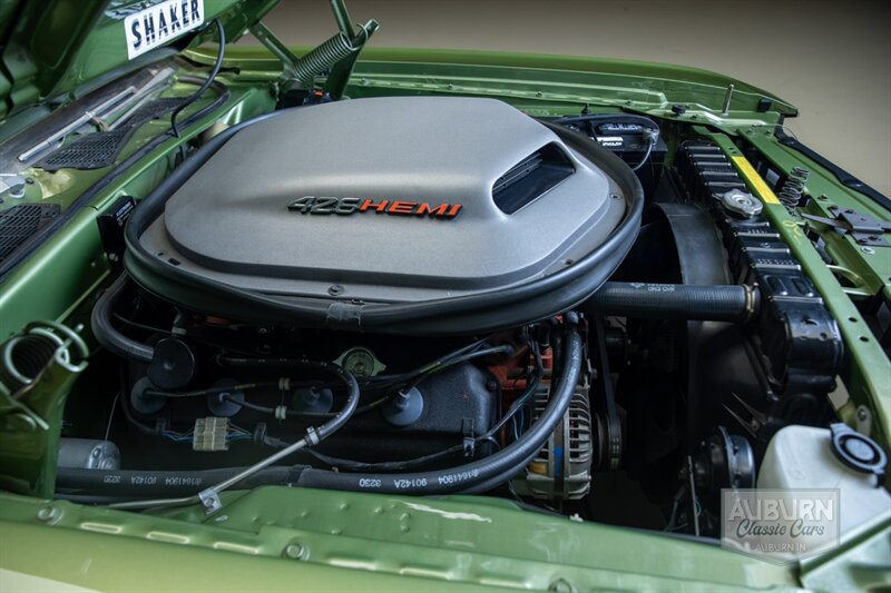 1971 Dodge Challenger 'Hemi' R/T — thumbnail 14 of 34