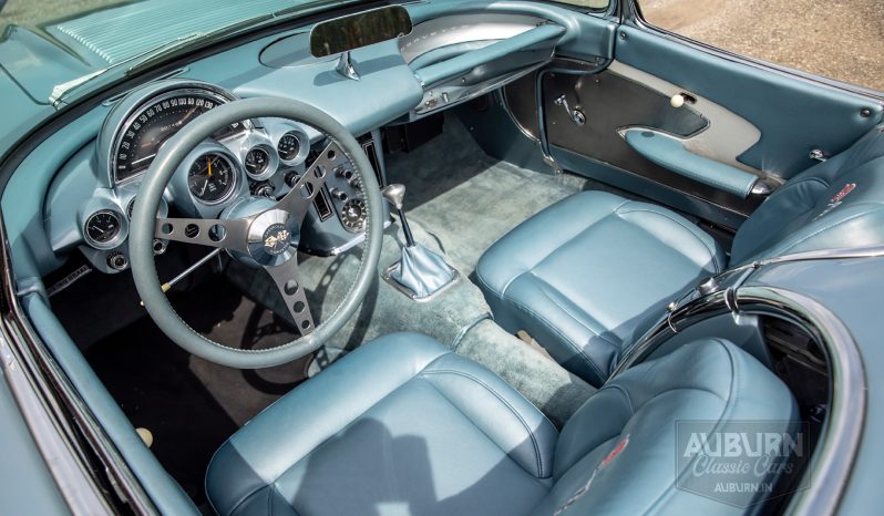 
								1958 Chevrolet Corvette Roadster RestoMod full									