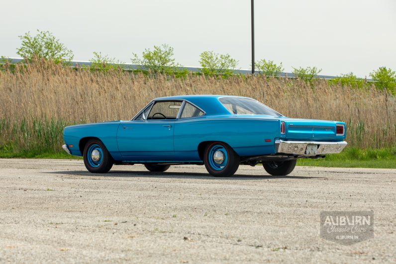 
								1969 Plymouth ‘Hemi’ Road Runner full									