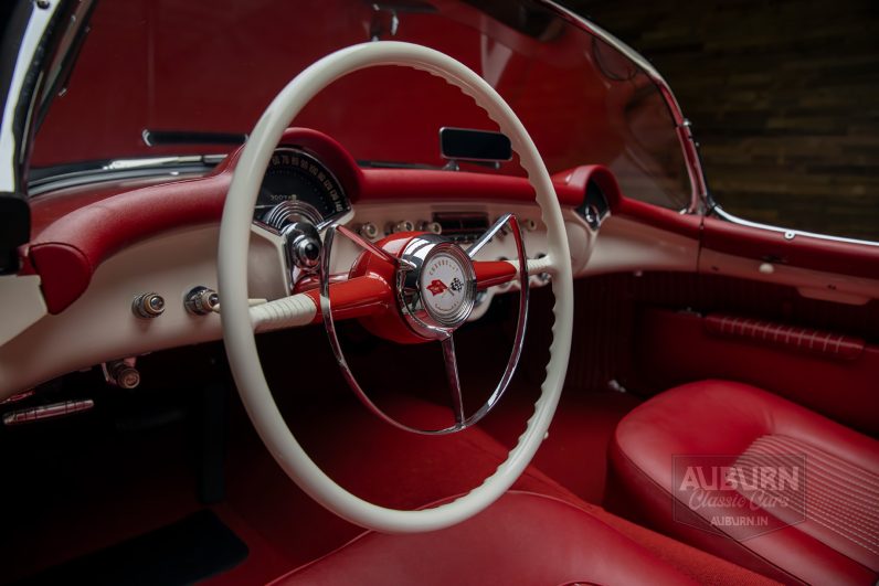 
								1954 Chevrolet Corvette Roadster full									