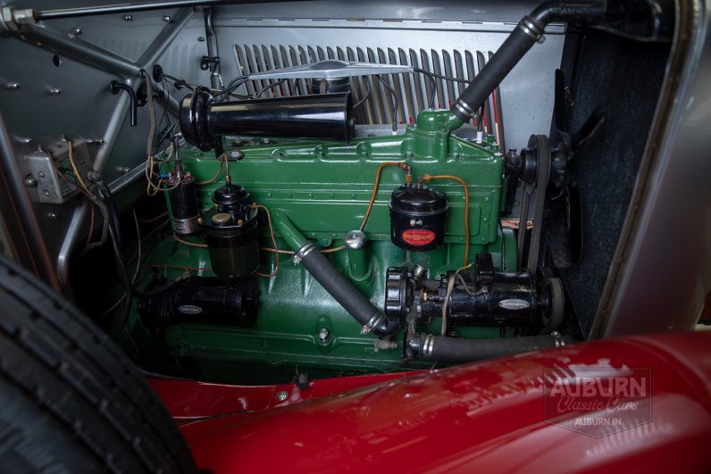 
								1932 Auburn 8-100A Custom Cabriolet full									