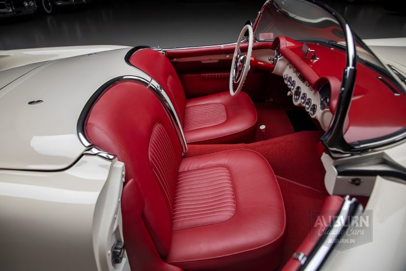 
								1954 Chevrolet Corvette Roadster full									