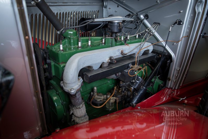 
								1932 Auburn 8-100A Custom Cabriolet full									