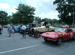 
										1915 Hudson Boattail Racer full									