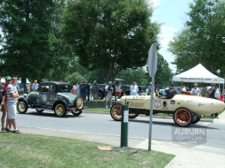 
										1915 Hudson Boattail Racer full									