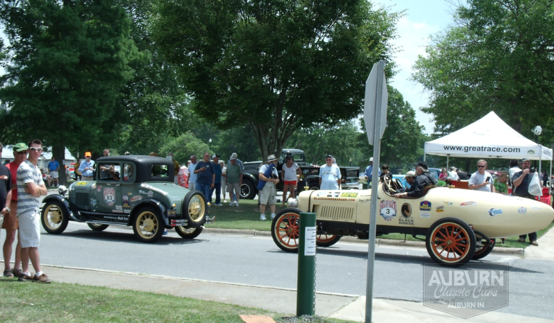 
								1915 Hudson Boattail Racer full									