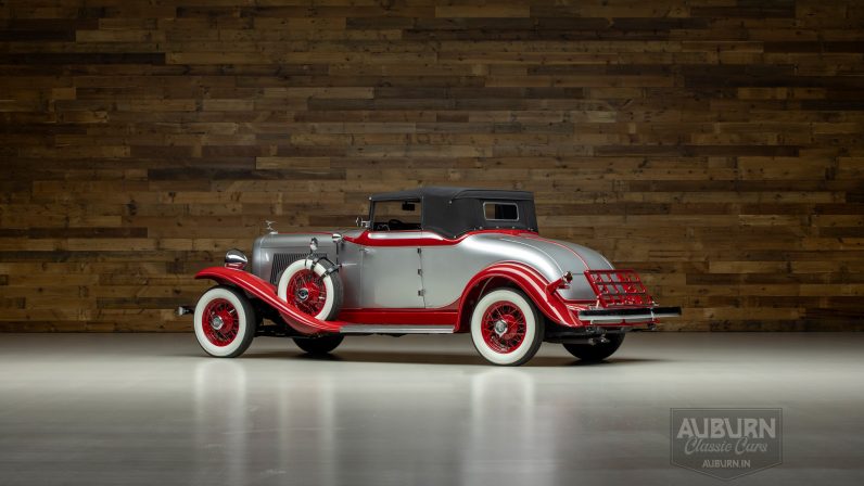 
								1932 Auburn 8-100A Custom Cabriolet full									