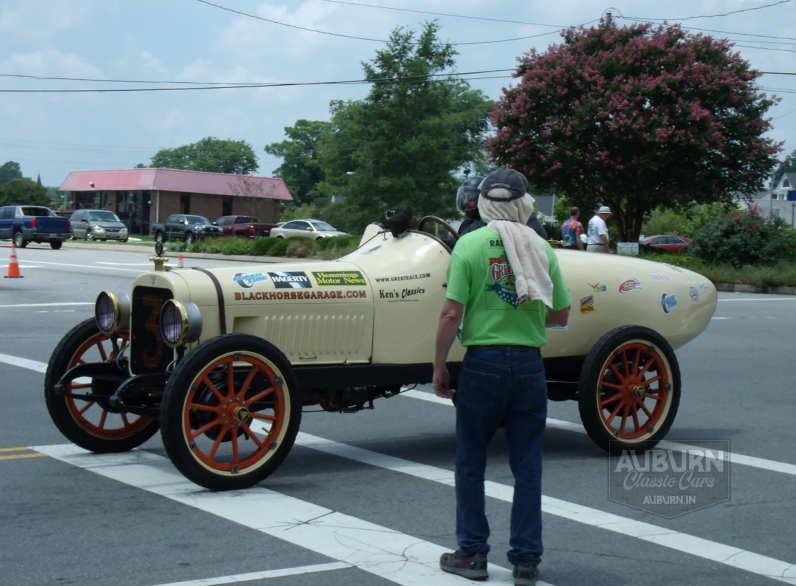 
								1915 Hudson Boattail Racer full									