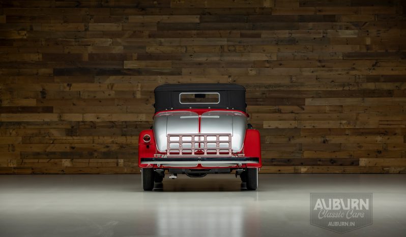 
								1932 Auburn 8-100A Custom Cabriolet full									